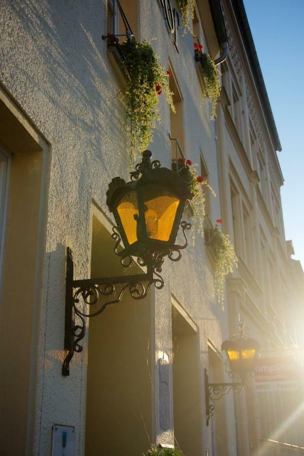Hotel Reussischer Hof Schmolln  Bagian luar foto